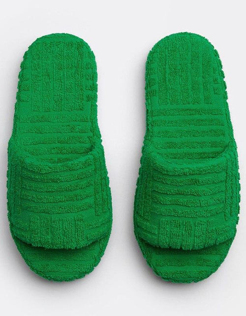 Load image into Gallery viewer, Flat Thick Furry Slippers Women Comfort Leisure Beach Shoes
