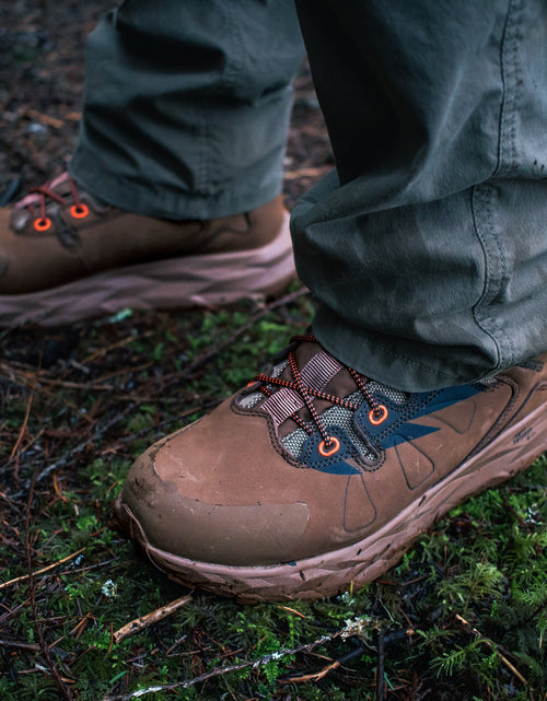 Load image into Gallery viewer, ROCKROOSTER Farmington Brown 6 Inch Waterproof Hiking Boots with
