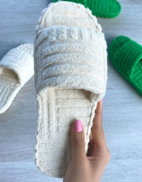 Load image into Gallery viewer, Flat Thick Furry Slippers Women Comfort Leisure Beach Shoes
